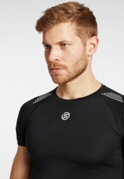 SKINS SHORT SLEEVE - Sport T-shirt - Black 9 SKINS SHORT SLEEVE - Sport T-shirt - Black -Skins 433d3cc579d840fc8d0640943c18f8cf