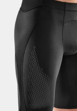 SKINS Kurze Sporthose - Black Stars 9 SKINS Kurze Sporthose - Black Stars -Skins 550312dc520e4d8ca1ec3c807e35bb76