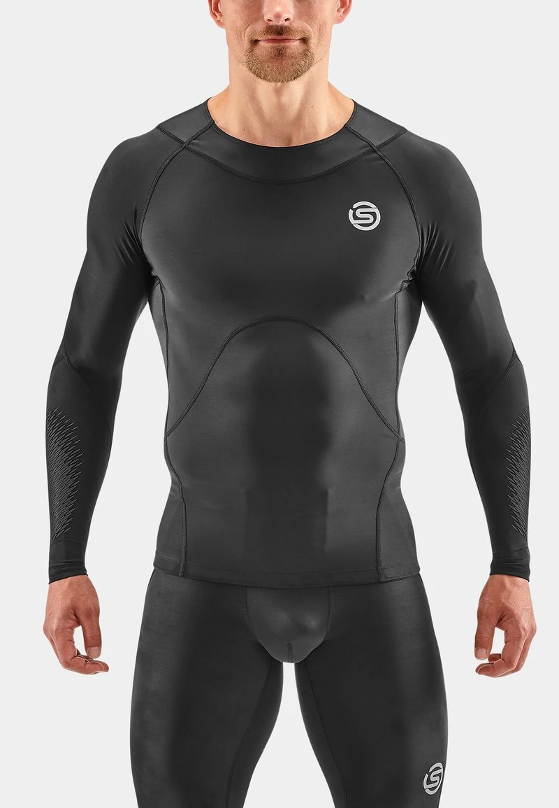 SKINS LONGSLEEVE - Langarmshirt - Black Stars 1 SKINS LONGSLEEVE - Langarmshirt - Black Stars