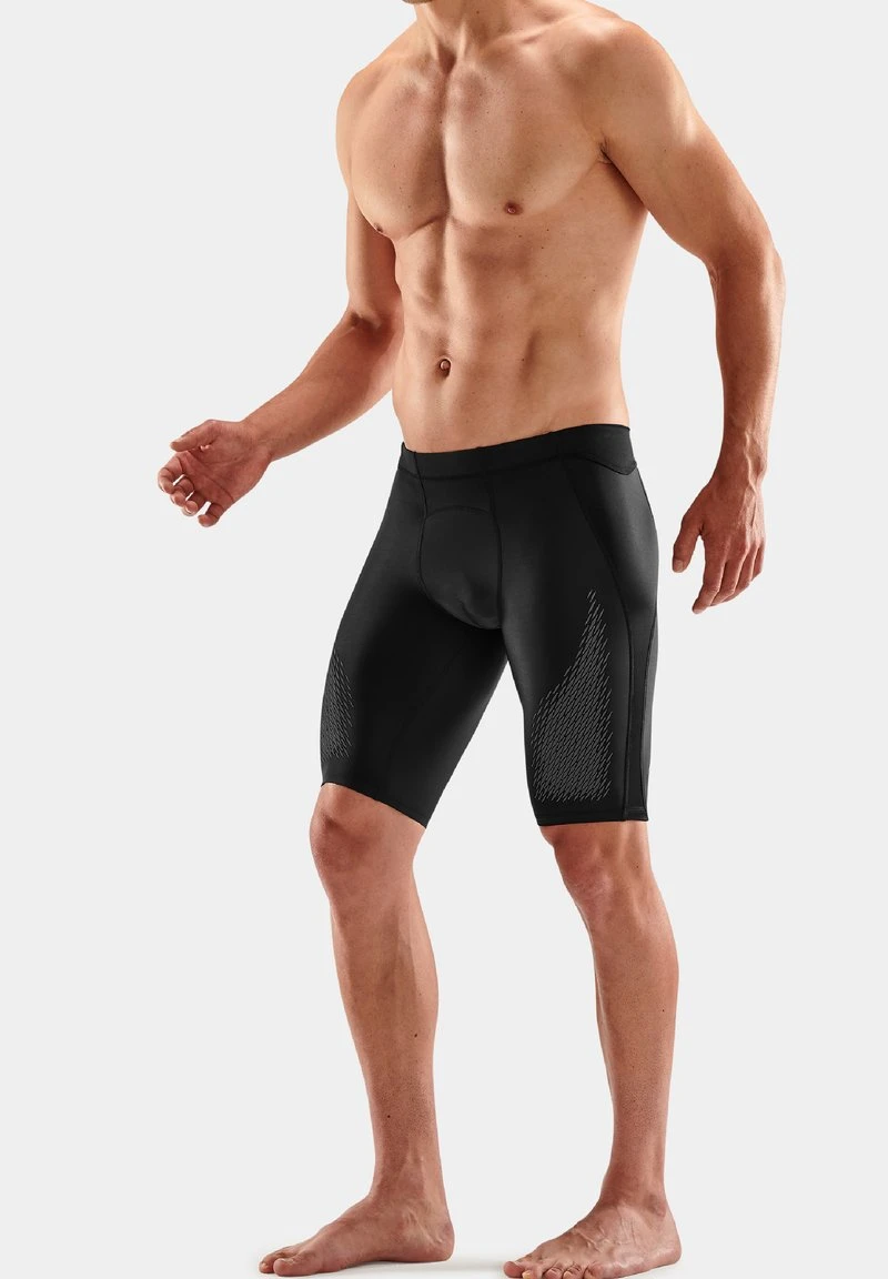 SKINS Kurze Sporthose - Black Stars 5 SKINS Kurze Sporthose - Black Stars – Bild 5