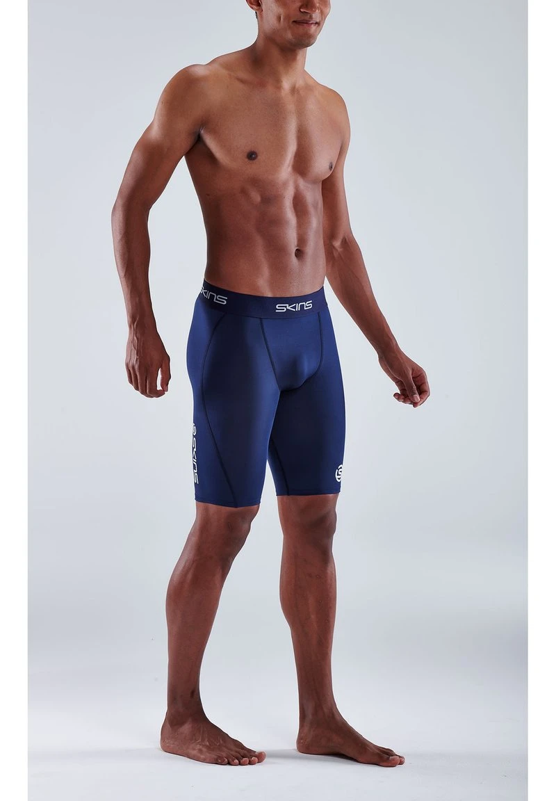 SKINS 3/4 Sporthose - Navy Blue 4 SKINS 3/4 Sporthose - Navy Blue – Bild 4