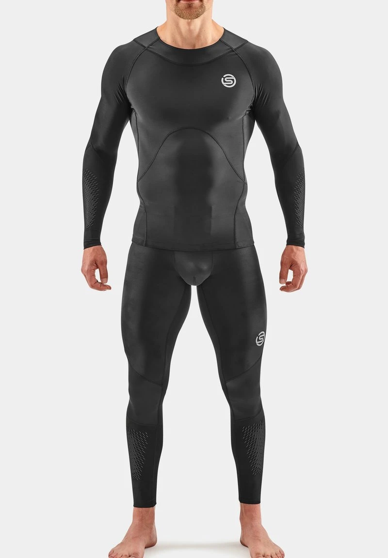 SKINS LONGSLEEVE - Langarmshirt - Black Stars 2 SKINS LONGSLEEVE - Langarmshirt - Black Stars – Bild 2