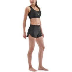 SKINS 3-Series Damen Active BH - Schwarz -Skins skins 3 series women active bra black 3 1393376