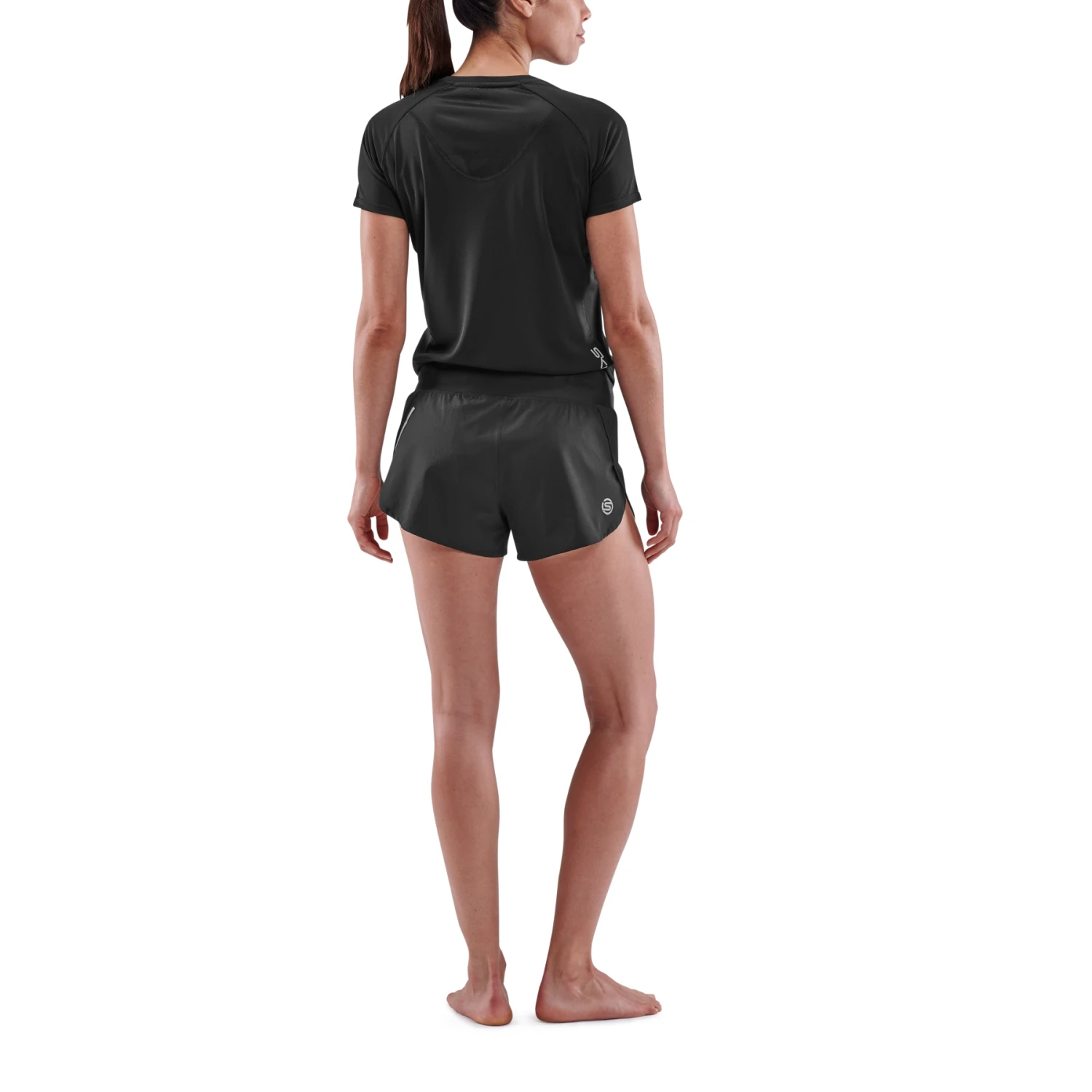 SKINS Activewear 3-Series Laufshorts Damen - Schwarz 4 SKINS Activewear 3-Series Laufshorts Damen - Schwarz – Bild 4