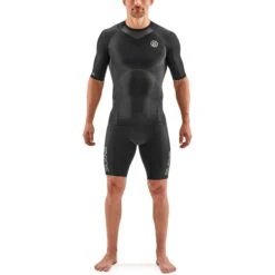 SKINS 3-Series Kurzarmshirt 400 - Schwarz -Skins skins compression 3 series short sleeve top 400 black 3 1218862