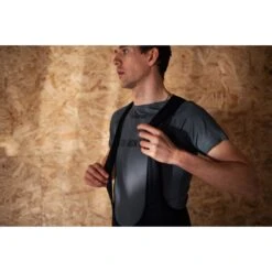 SKINS CYCLE Kurzarm-Unterhemd - Charcoal -Skins skins cycle short sleeve baselayer shirt charcoal 5 1130741