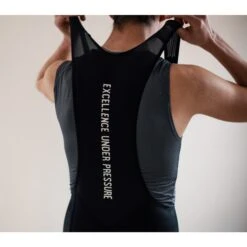 SKINS CYCLE Ärmelloser Baselayer - Charcoal 9 SKINS CYCLE Ärmelloser Baselayer - Charcoal -Skins skins cycle sleeveless baselayer shirt charcoal 6 1130765